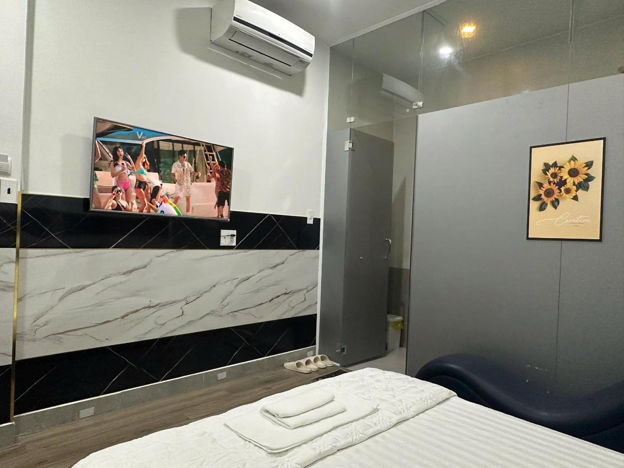 Khach San Diem Hen Hotel 2*
